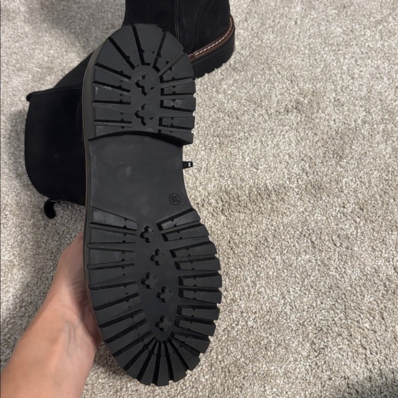 Chelsea boots - Picture 2 of 5